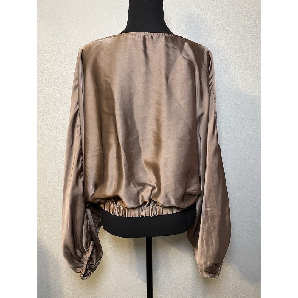Free People Midnight Vibes Plunge Top Womens Medium Dolman Poet Flowy sleeve‎ - Picture 2 of 3